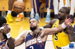 尊龙平台官网 -冲刺阶段菲尼克斯太阳备战NBA常规赛，防线松动细节曝光，质疑声仍在，纪律约束更严格的简单介绍
