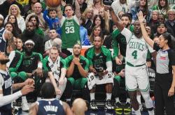 尊龙平台 -清晨NBA总决赛传出新动向；波士顿凯尔特人防线松动；管理层表态——震撼外界；球队文化再被提及的简单介绍