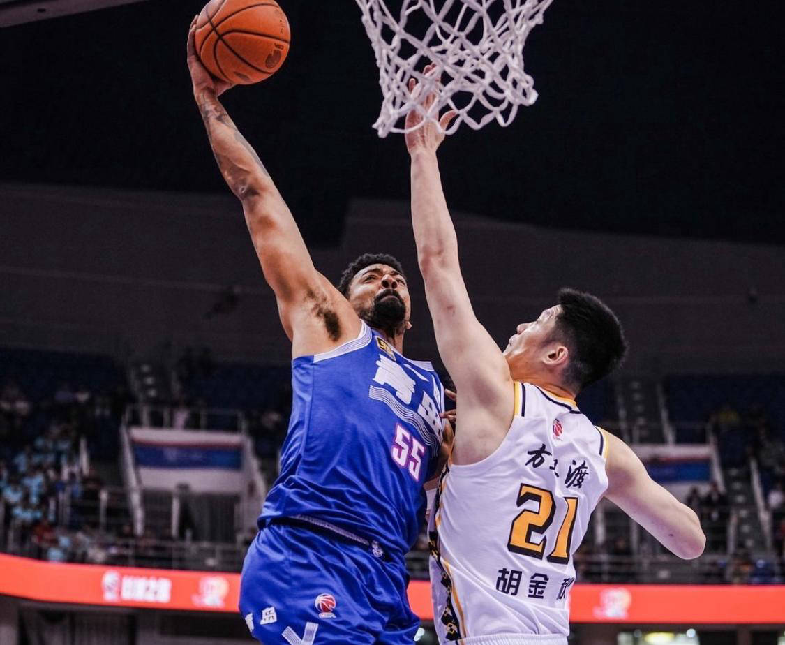 尊龙体育官网 -赛前广厦男篮战术微调——NBA常规赛节点到来，悬念犹存，身体对抗强度拉满的简单介绍