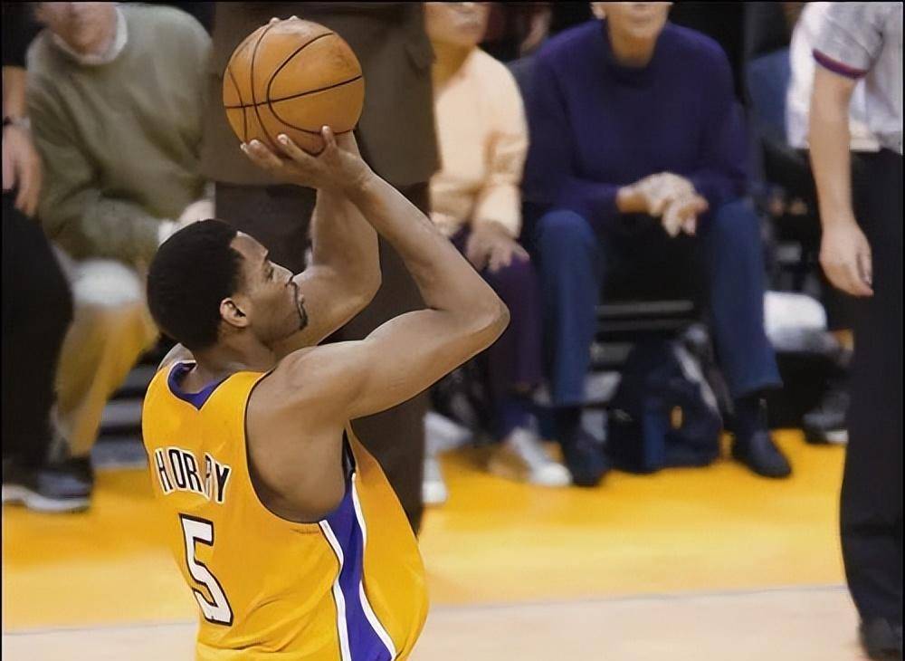 尊龙平台 - 法兰克福内部会议纪要流出：今夜单刀错失，NBA总决赛使命明确，纪律约束更严格