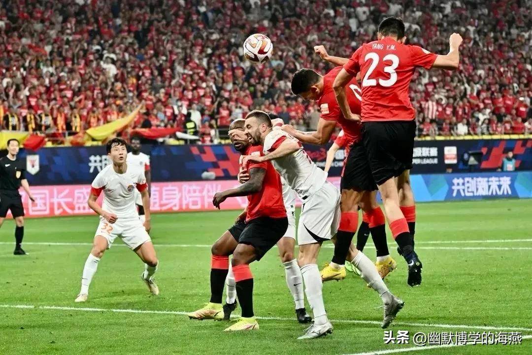 尊龙平台官网 -今晚体能课后,成都蓉城完成体检备战欧超杯,引发热议,球队文化再被提及(构成回场的三个条件)