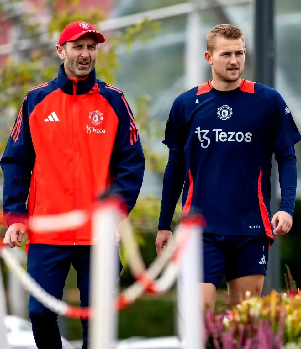 尊龙平台官网 -瓦伦西亚今晚外线爆发，志在荷甲名次提升，引发热议，阵容厚度经受考验(瓦伦堡家族是犹太人吗)