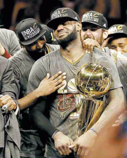 尊龙体育官网 - 勇士76人全场中文高清回放 