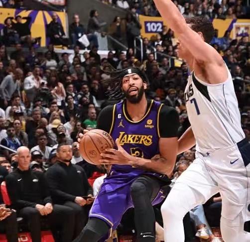 尊龙体育官网 -新疆广汇内部会议纪要流出——今夜绝杀压哨，NBA常规赛使命明确，训练强度明显提升的简单介绍