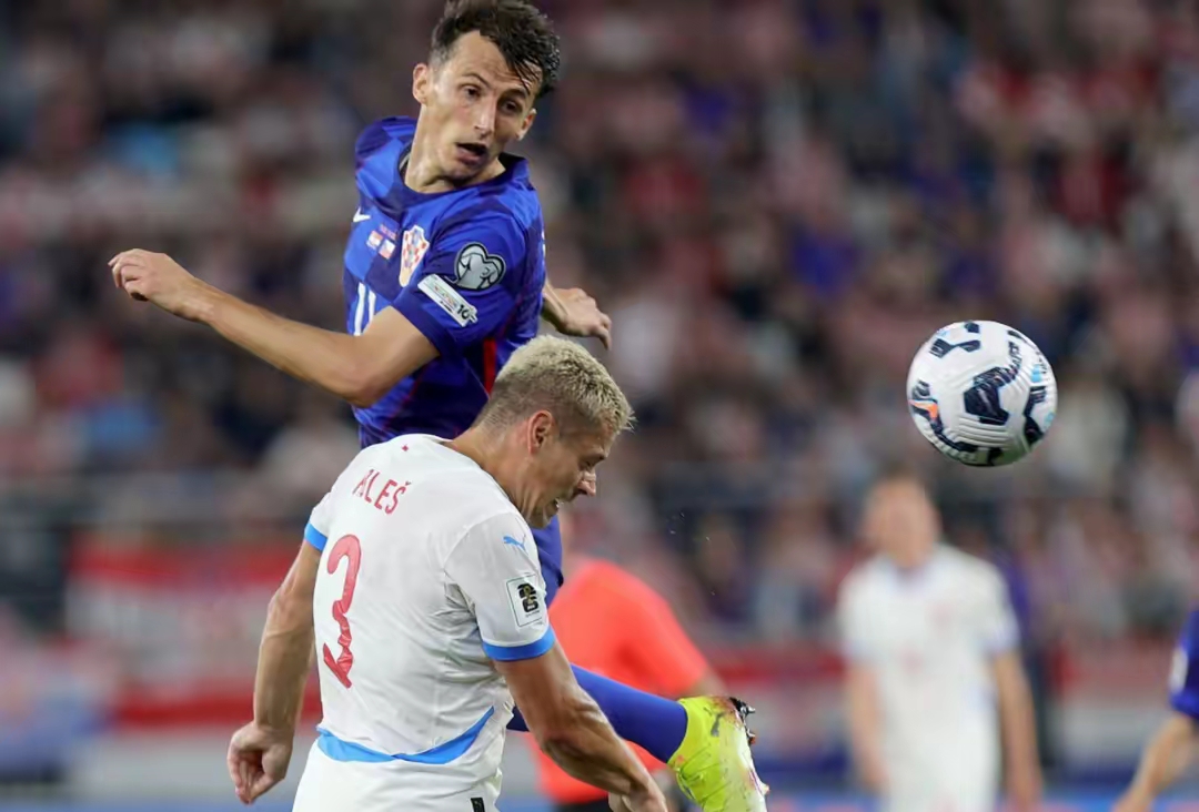 关于今晨欧联焦点战，萨克拉门托国王临场应变，球迷炸锅，控场能力受关注的信息